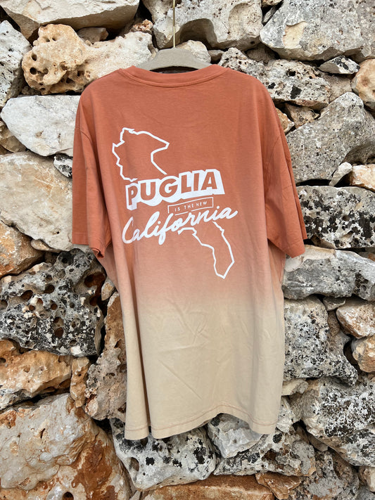 T-shirt - Orange Tie & Dye '' La Puglia è la nuova California '' Unisex